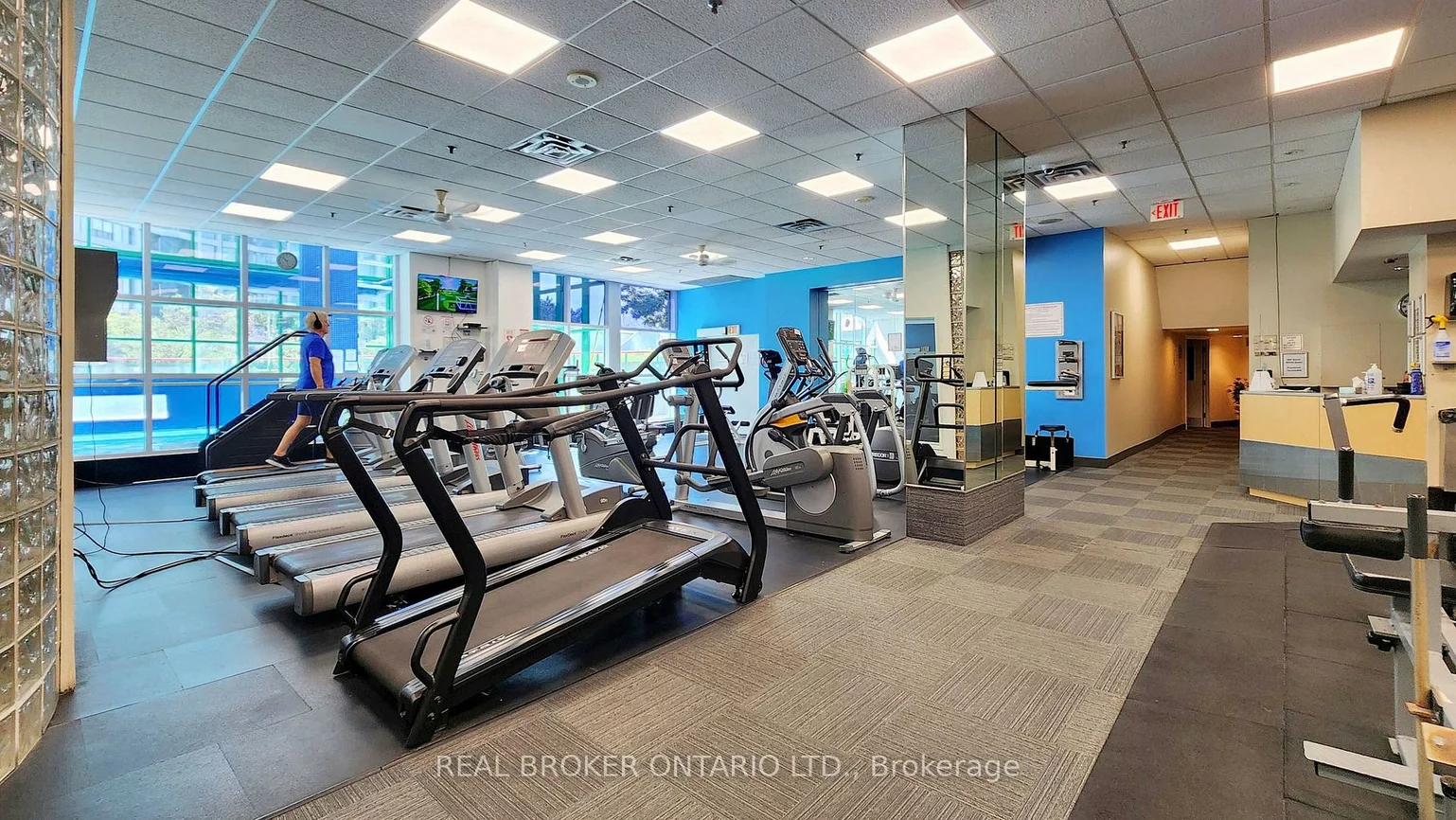 99, Harbour, Waterfront Communities C1, Toronto