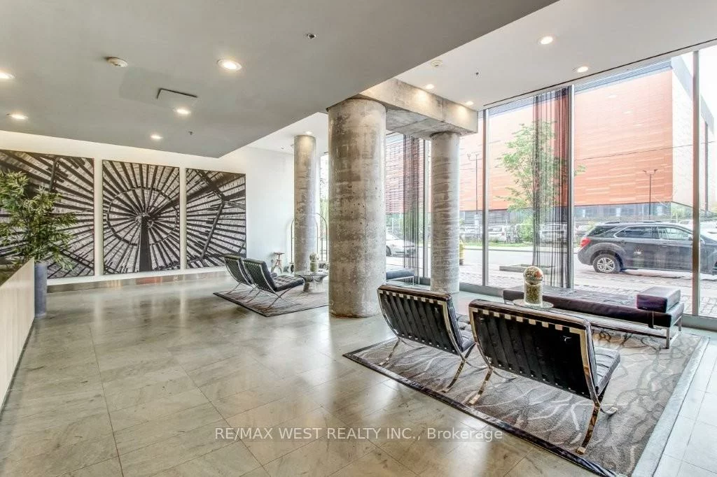 33, Mill, Waterfront Communities C8, Toronto
