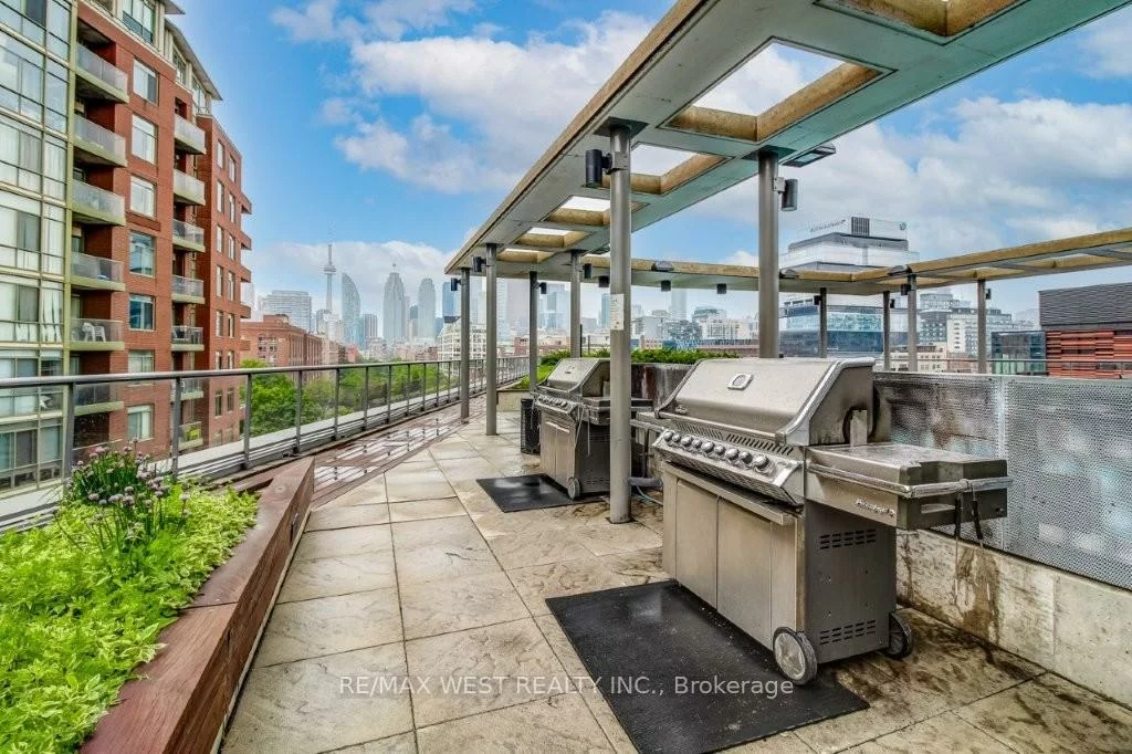 33, Mill, Waterfront Communities C8, Toronto