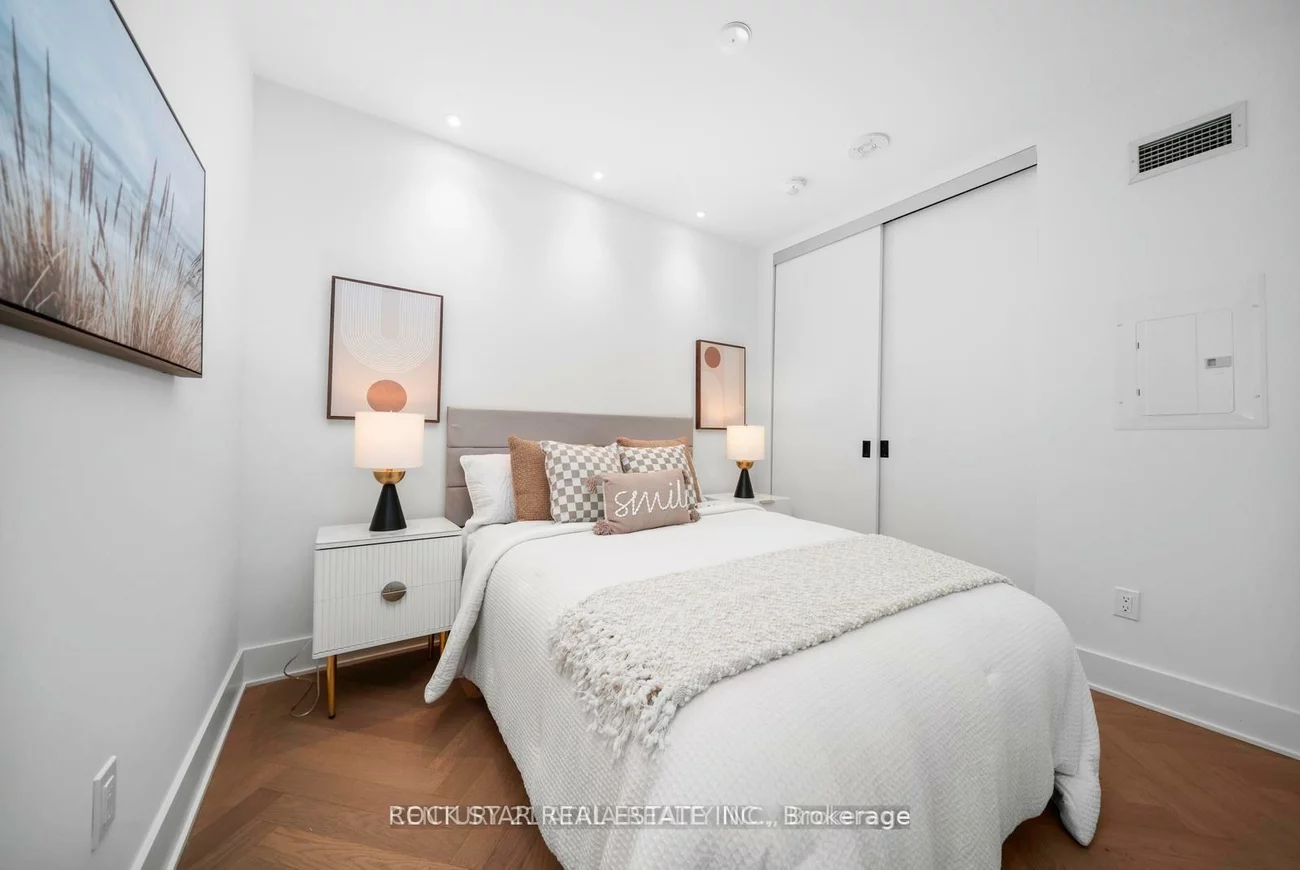 11, Yorkville, Annex, Toronto
