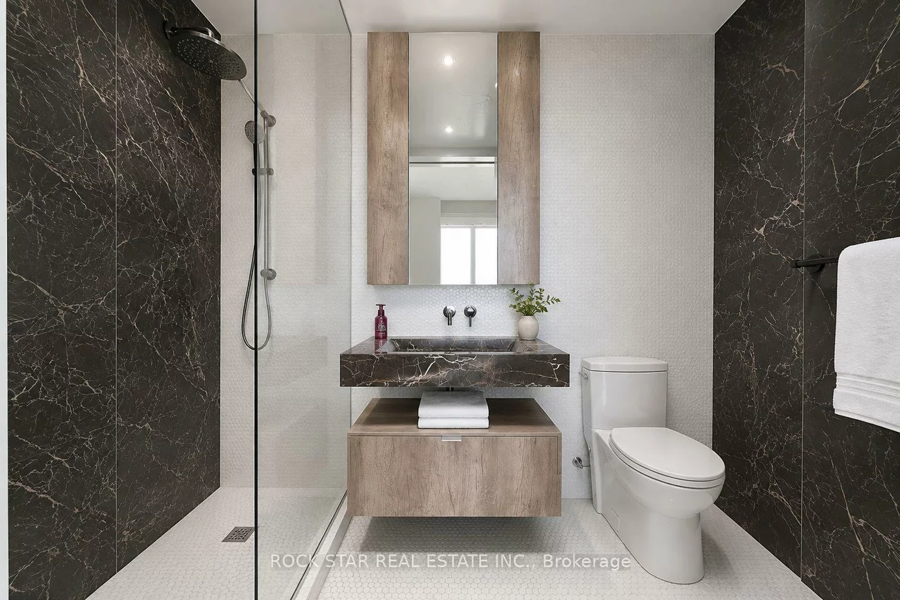 11, Yorkville, Annex, Toronto