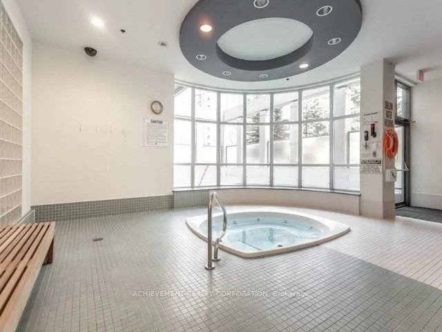 188, Doris, Willowdale East, Toronto