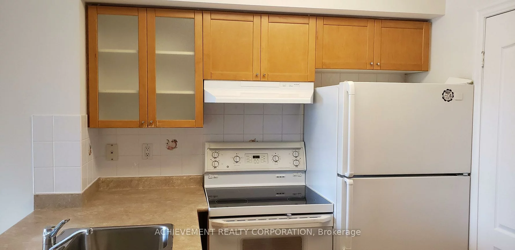 188, Doris, Willowdale East, Toronto