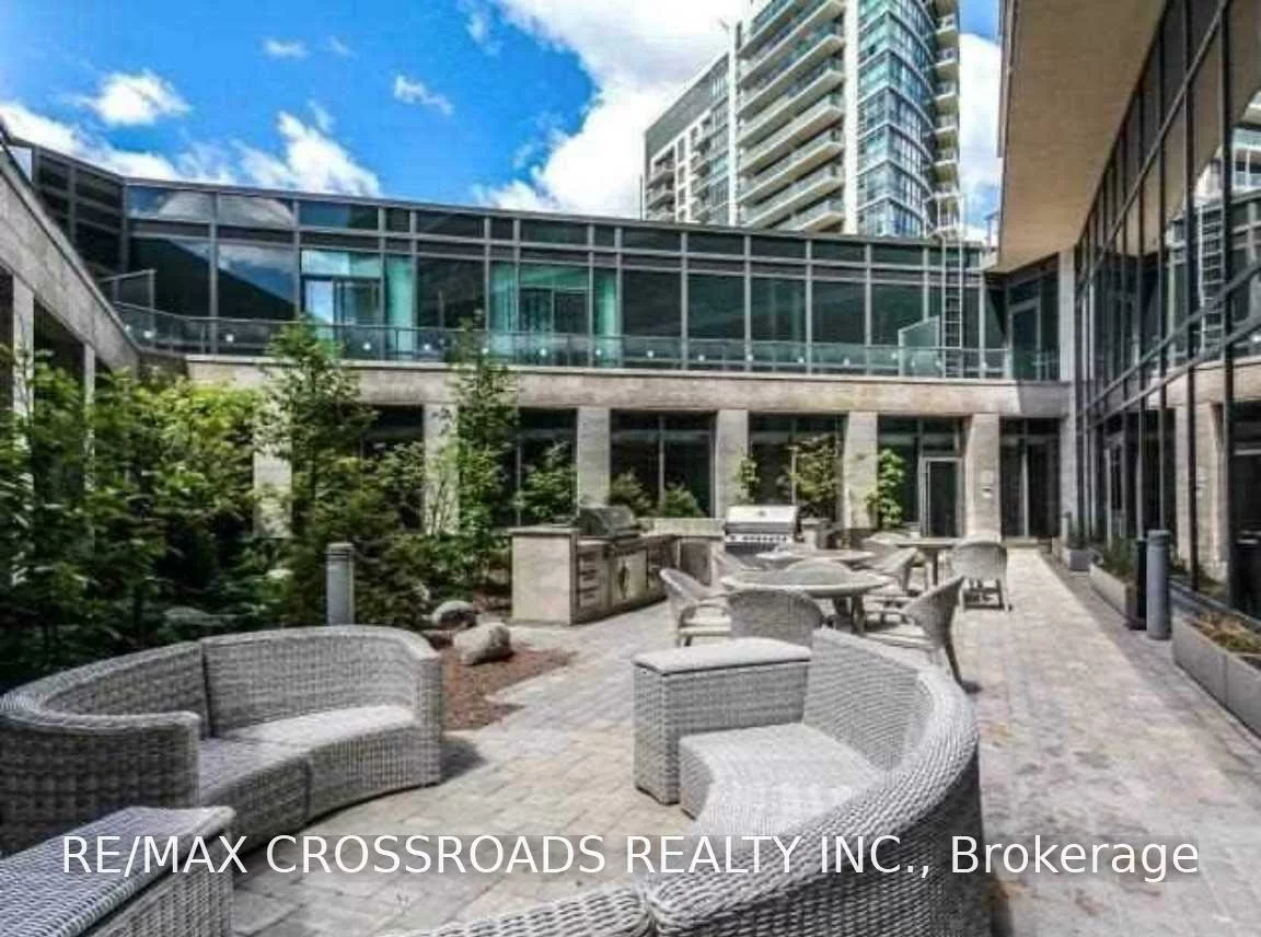 160, Vanderhoof, Thorncliffe Park, Toronto