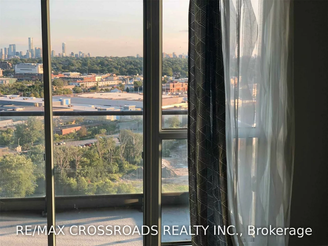 160, Vanderhoof, Thorncliffe Park, Toronto