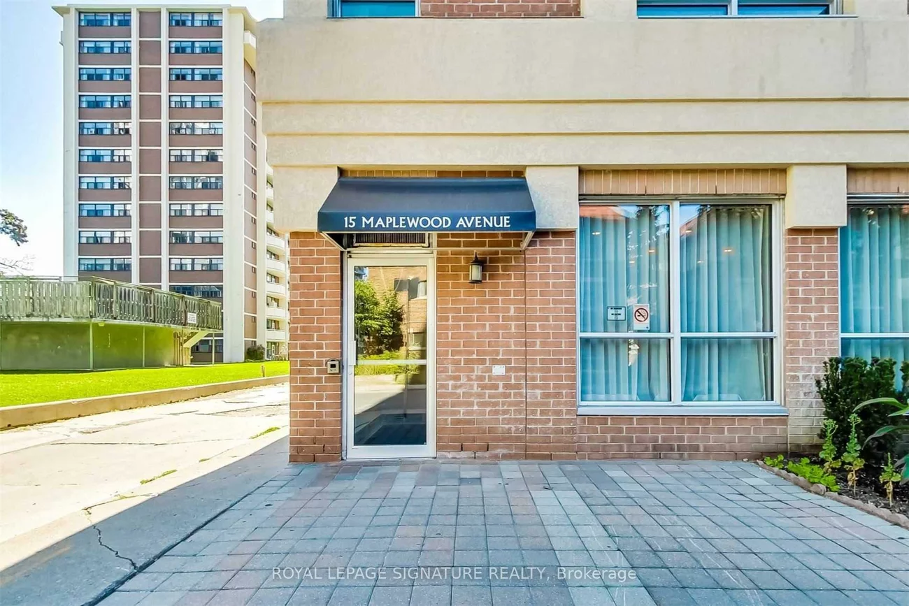 15, Maplewood, Humewood-Cedarvale, Toronto