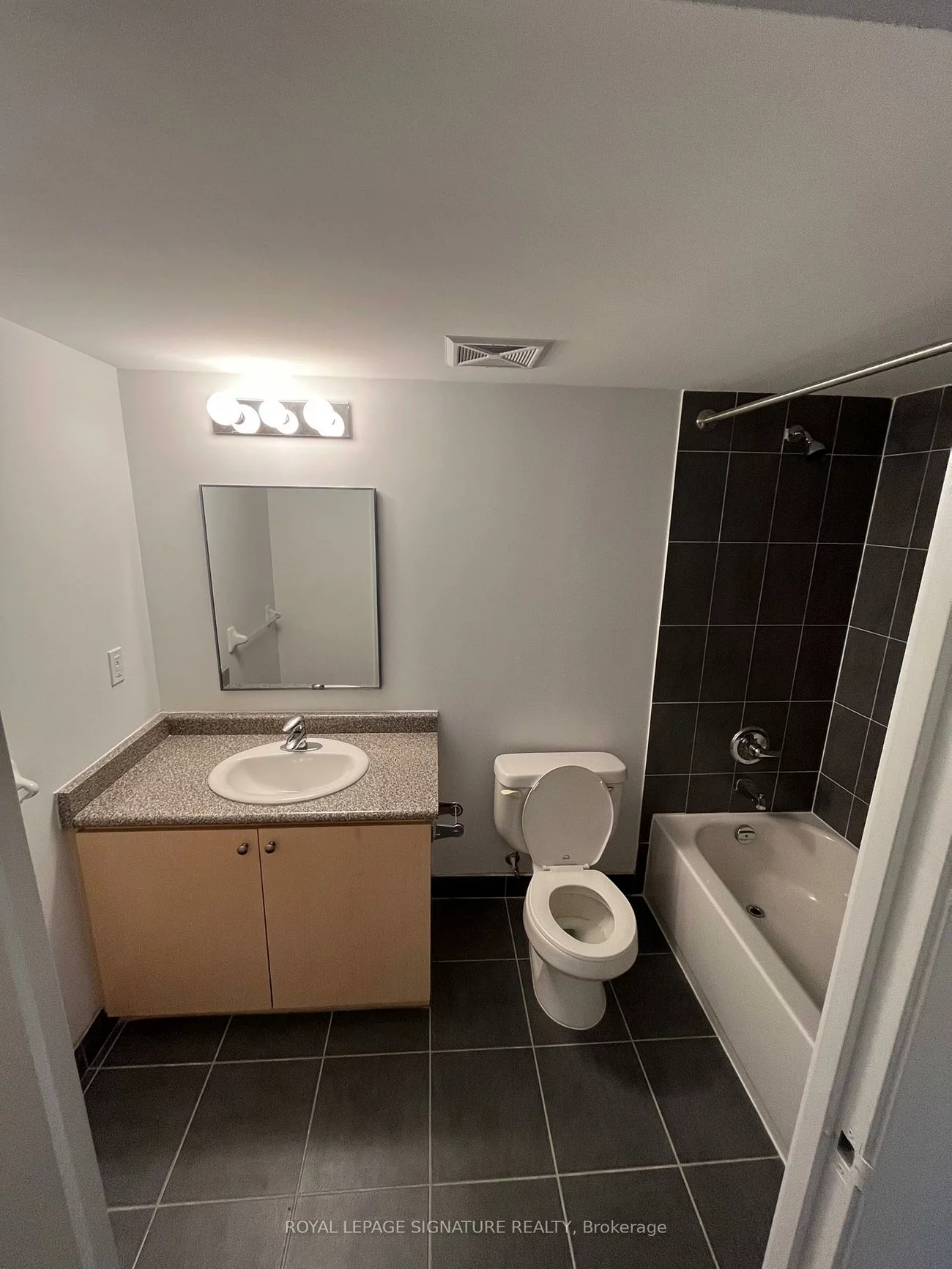 15, Maplewood, Humewood-Cedarvale, Toronto