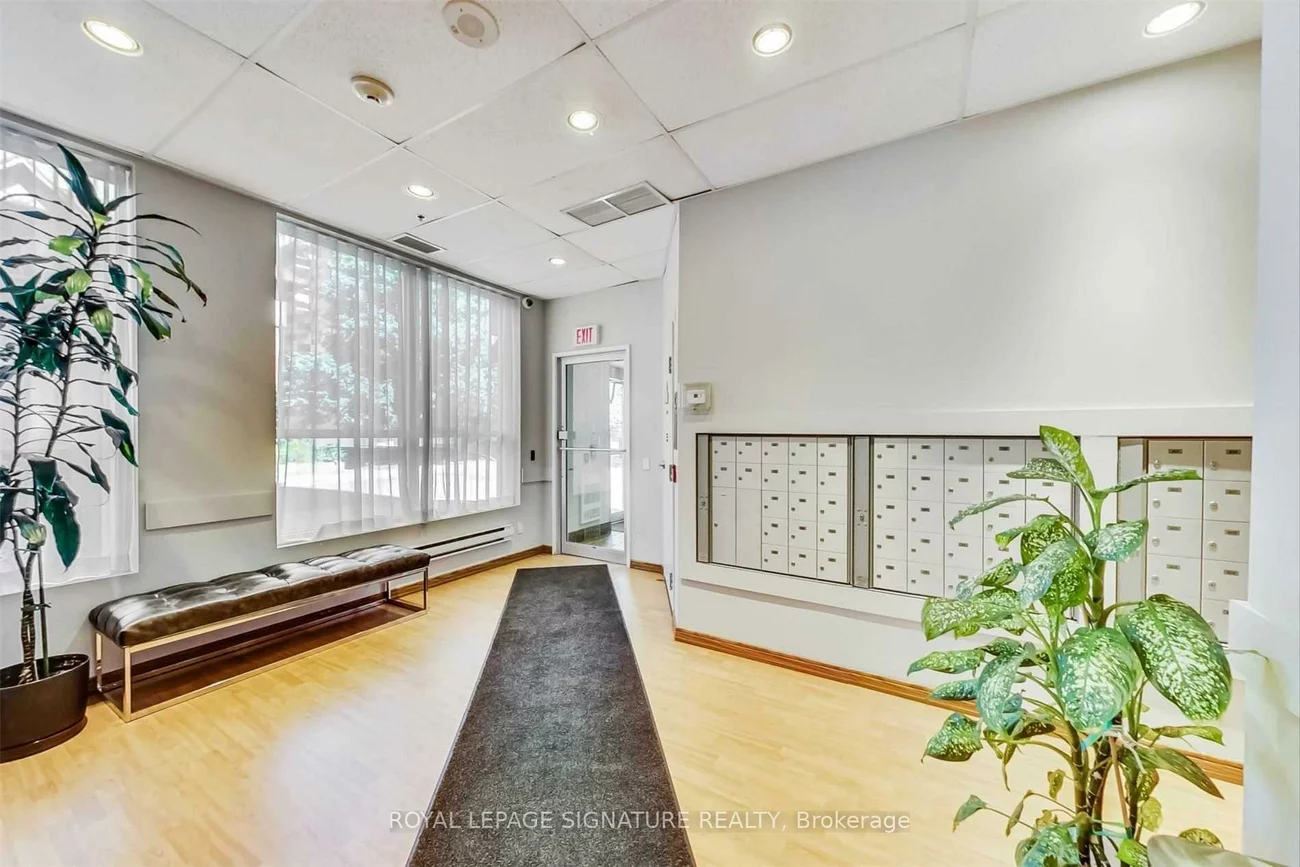 15, Maplewood, Humewood-Cedarvale, Toronto