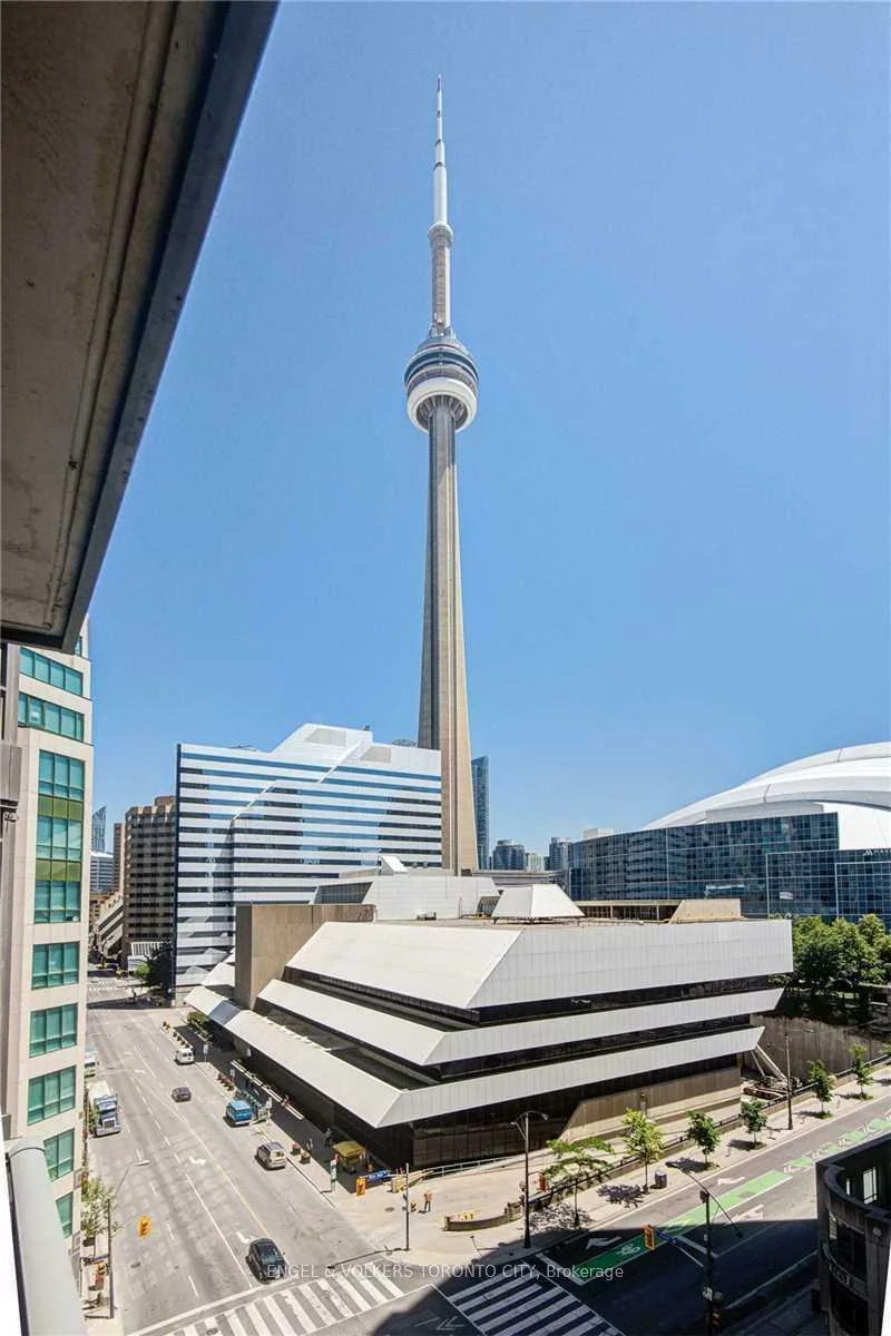 20, Blue Jays, Waterfront Communities C1, Toronto