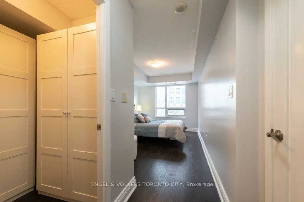 20, Blue Jays, Waterfront Communities C1, Toronto