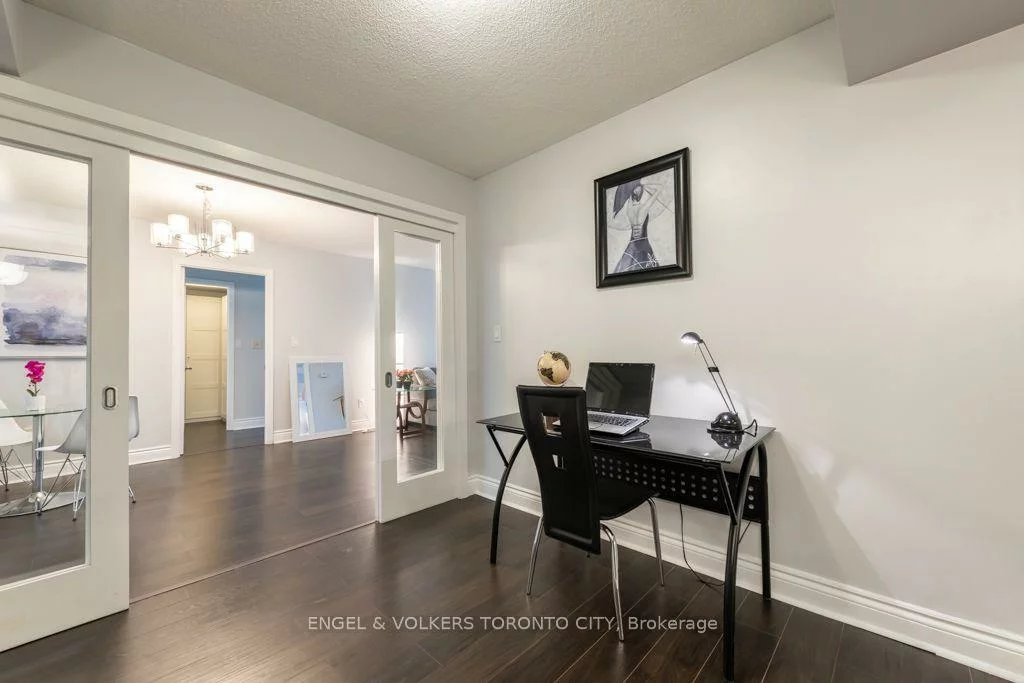 20, Blue Jays, Waterfront Communities C1, Toronto