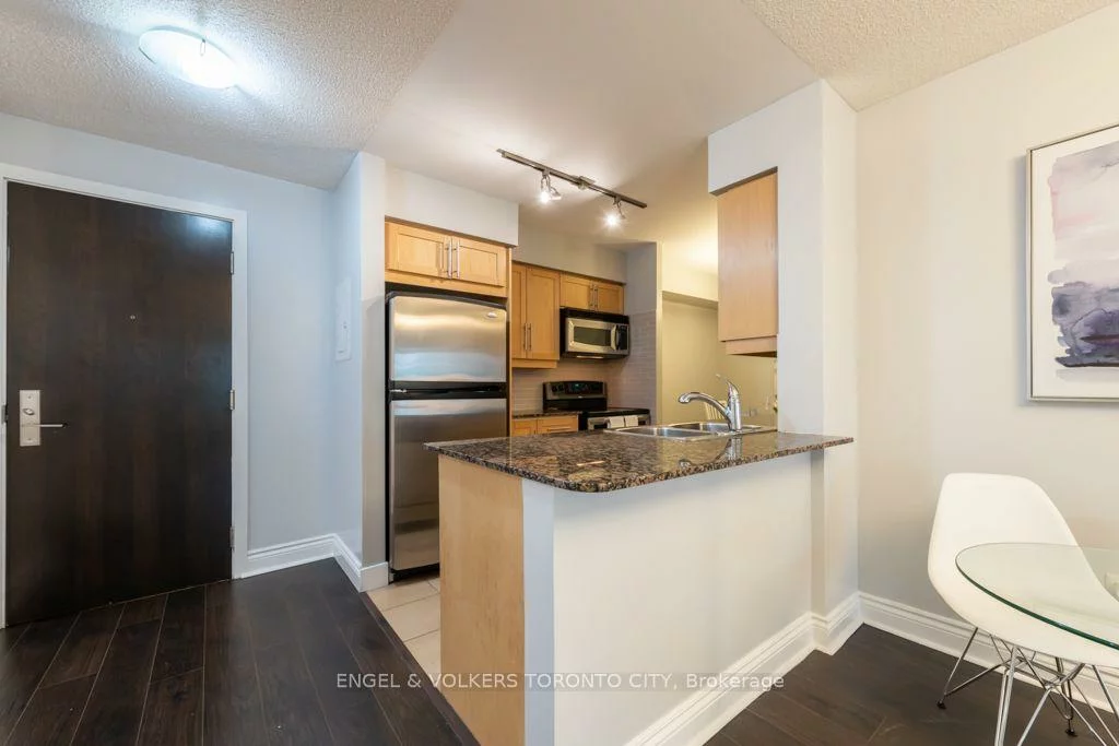 20, Blue Jays, Waterfront Communities C1, Toronto