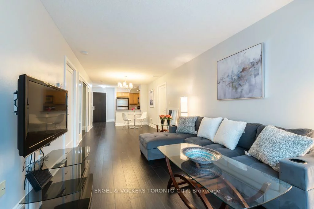 20, Blue Jays, Waterfront Communities C1, Toronto