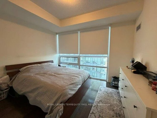 460, Adelaide, Moss Park, Toronto