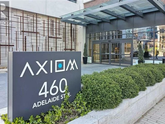 460, Adelaide, Moss Park, Toronto