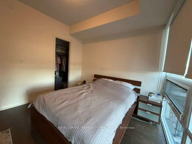 460, Adelaide, Moss Park, Toronto