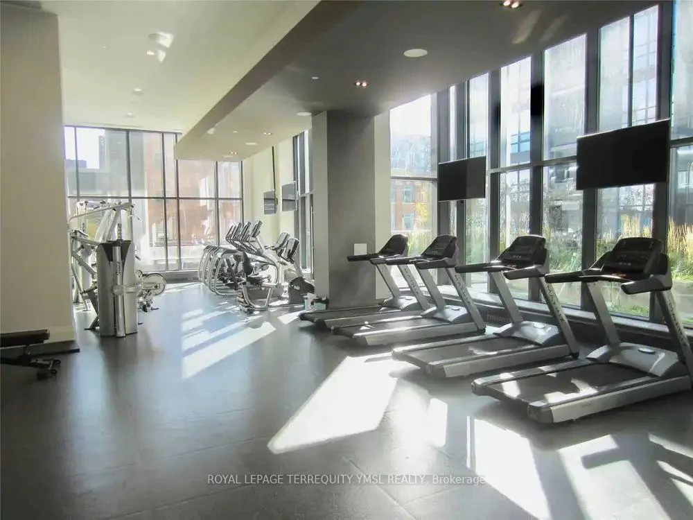 460, Adelaide, Moss Park, Toronto