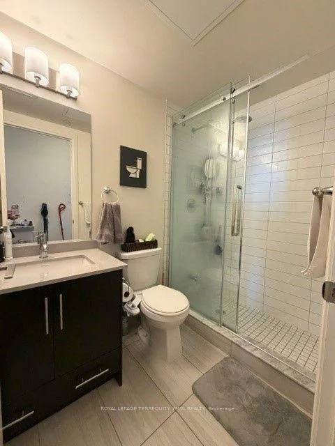460, Adelaide, Moss Park, Toronto