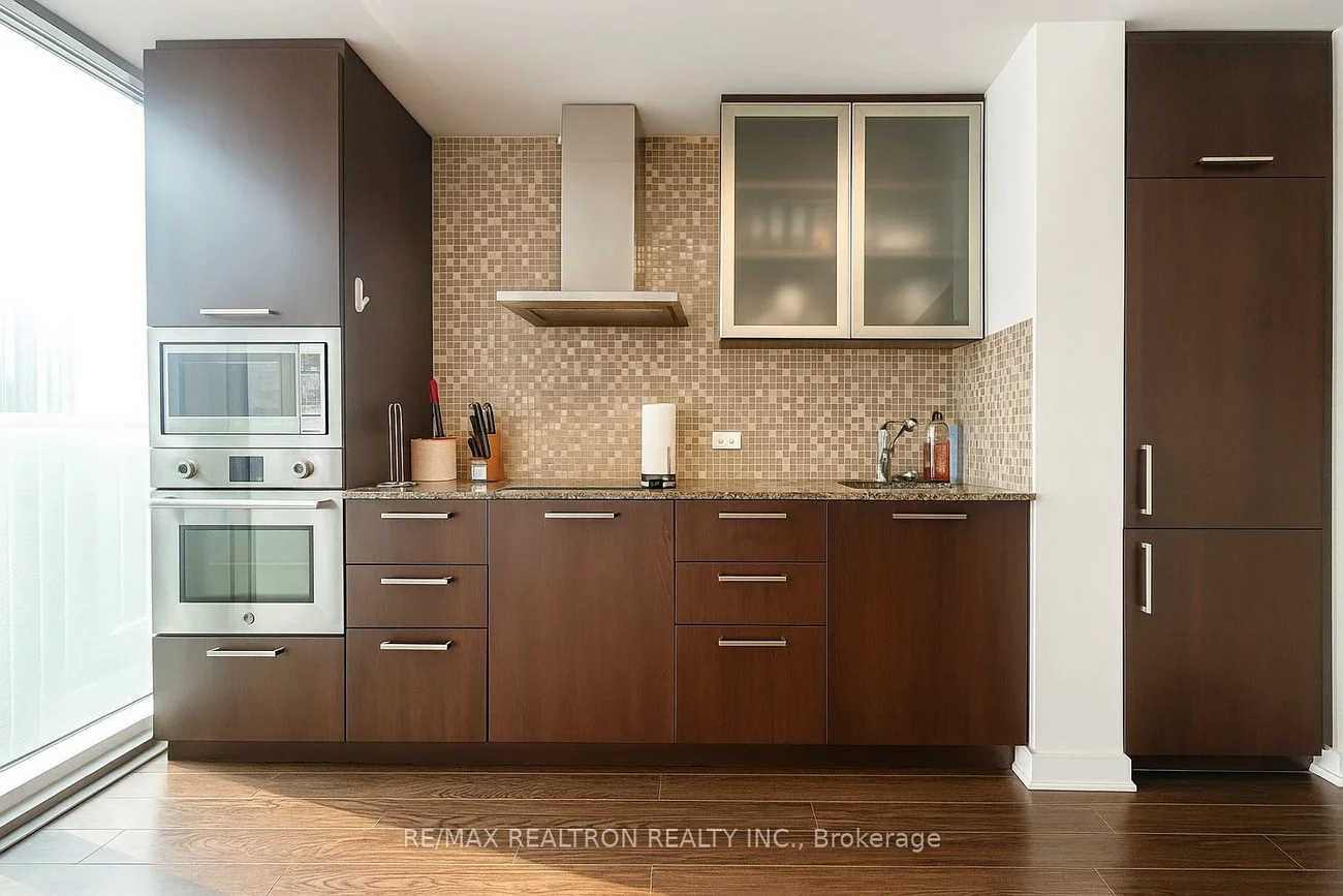 12, York, Waterfront Communities C1, Toronto