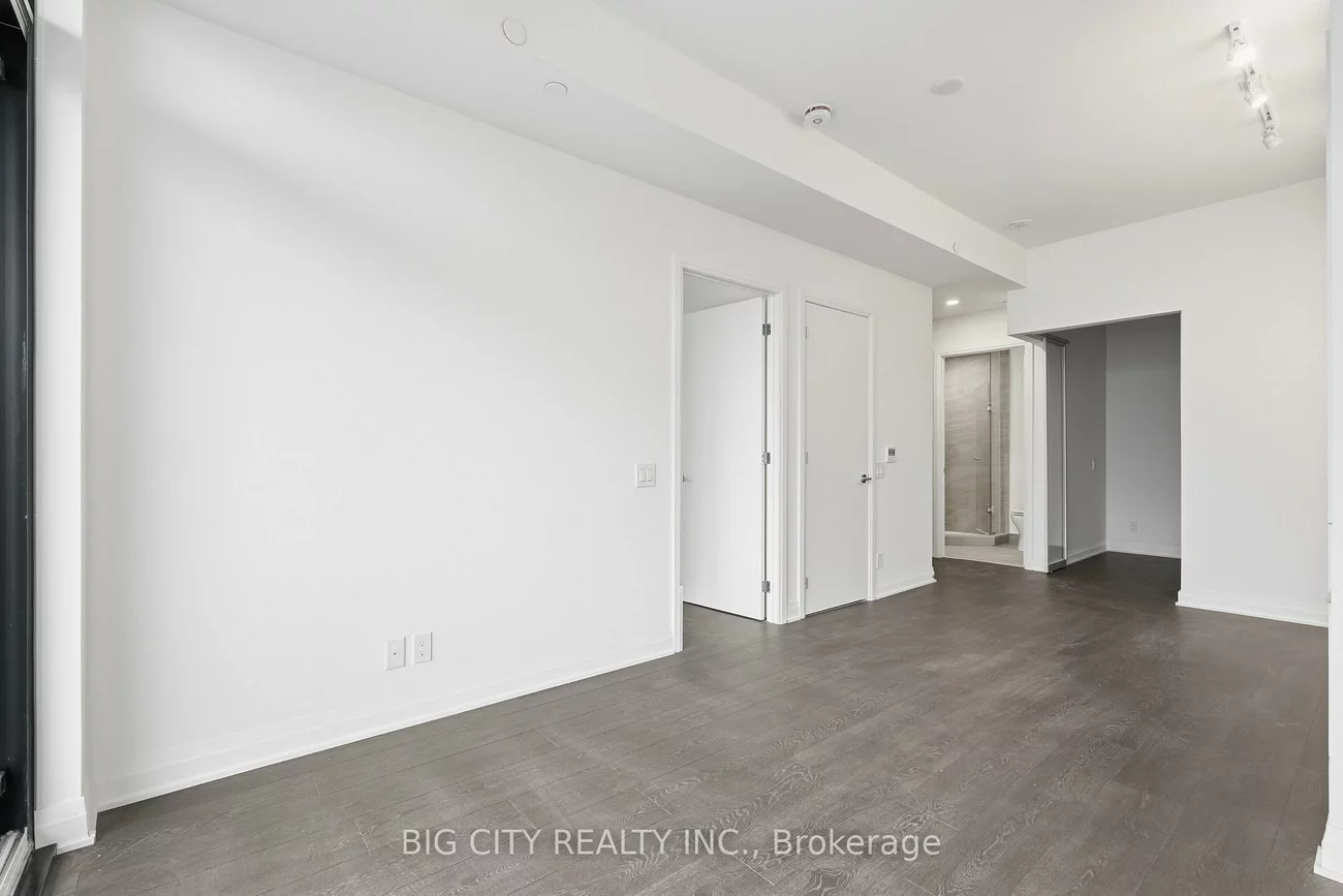 25, Frederick Todd, Thorncliffe Park, Toronto