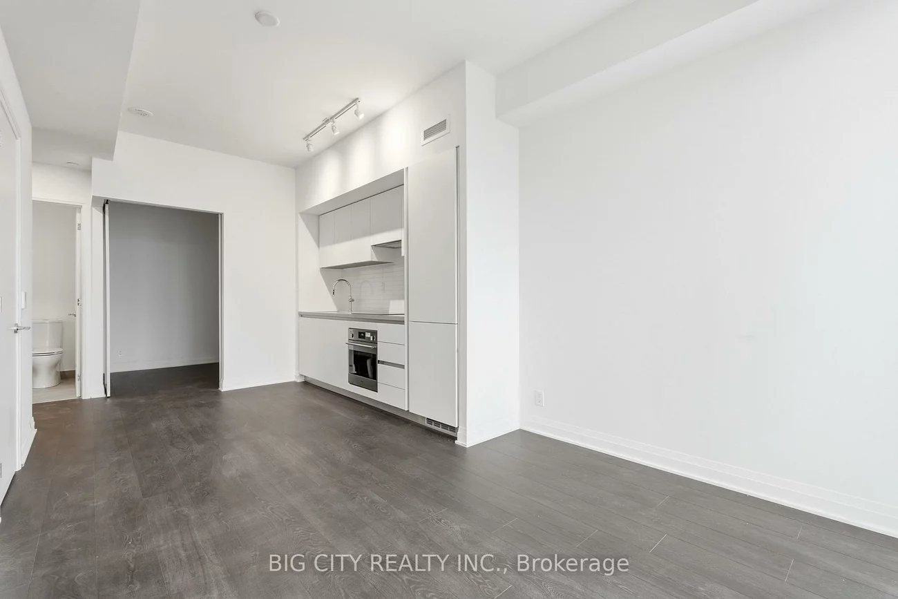25, Frederick Todd, Thorncliffe Park, Toronto