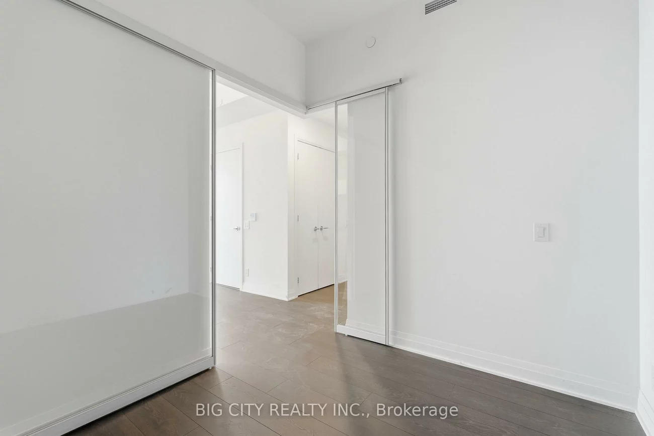 25, Frederick Todd, Thorncliffe Park, Toronto