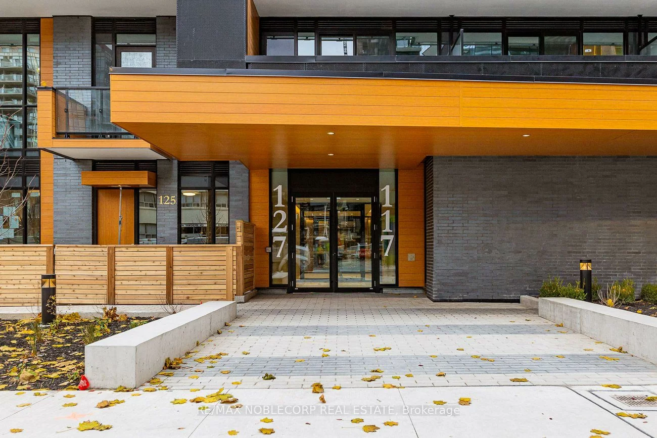 117, Broadway, Mount Pleasant West, Toronto