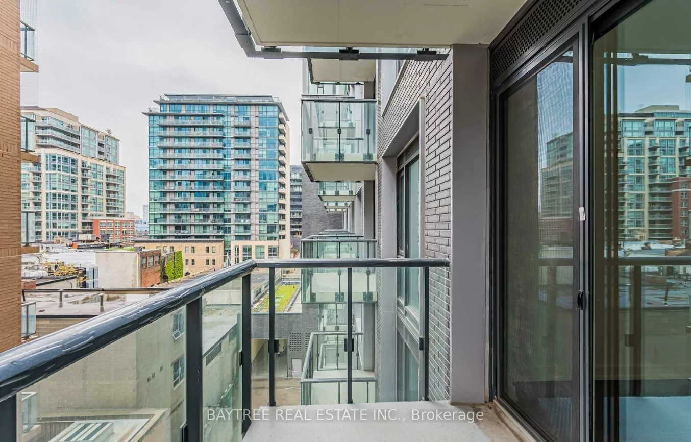 158, Front, Moss Park, Toronto