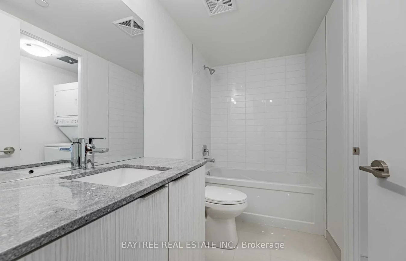 158, Front, Moss Park, Toronto