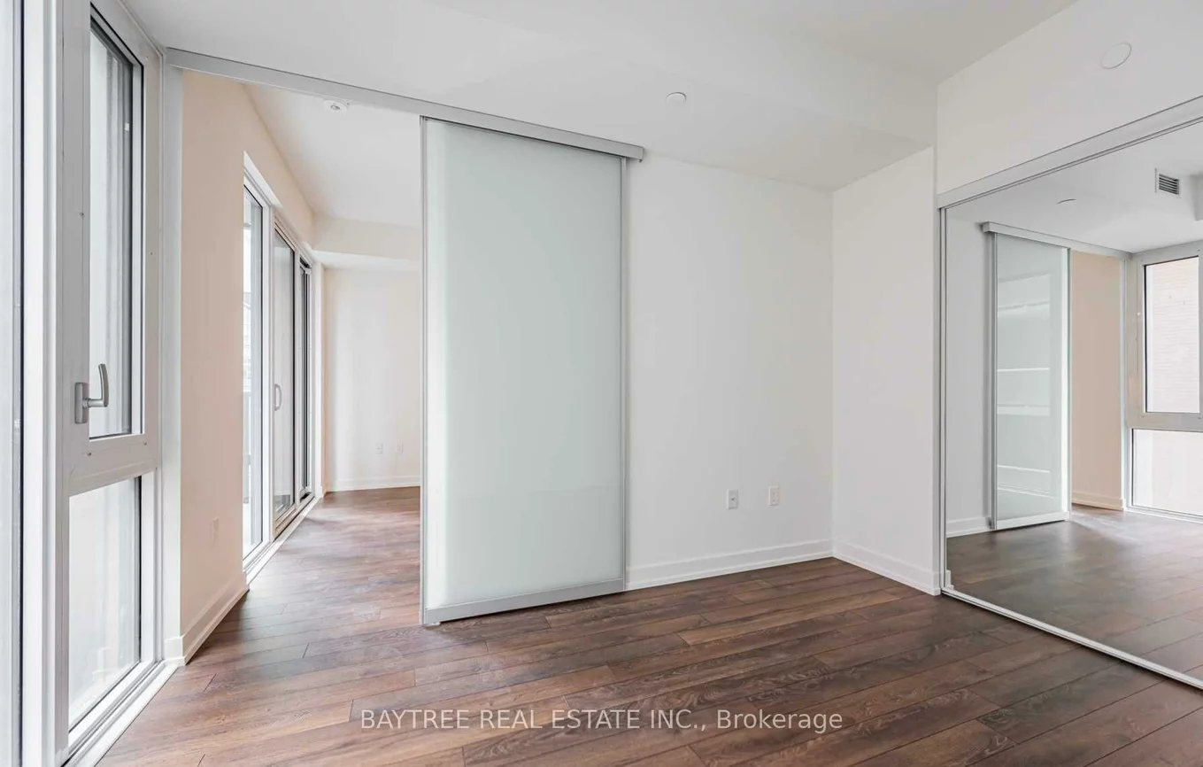 158, Front, Moss Park, Toronto