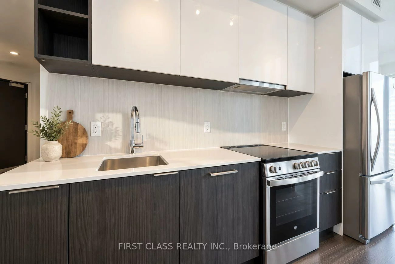 31, Tippett, Clanton Park, Toronto
