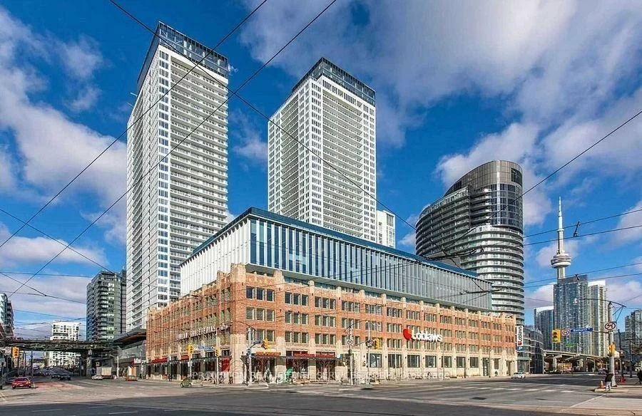 19, Bathurst, Waterfront Communities C1, Toronto