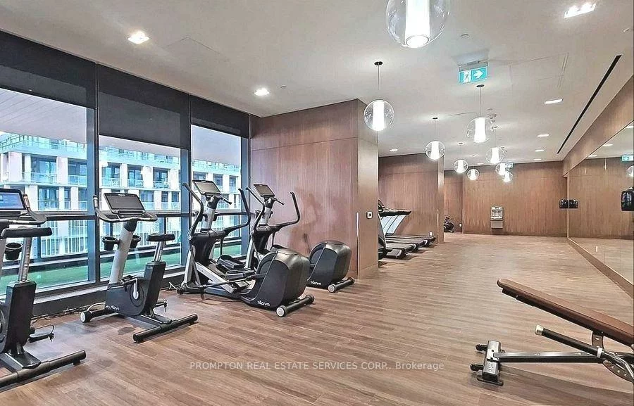 19, Bathurst, Waterfront Communities C1, Toronto