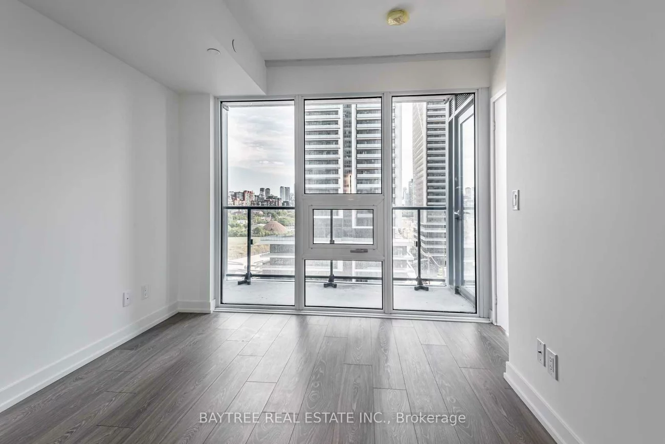 19, Western Battery, Niagara, Toronto