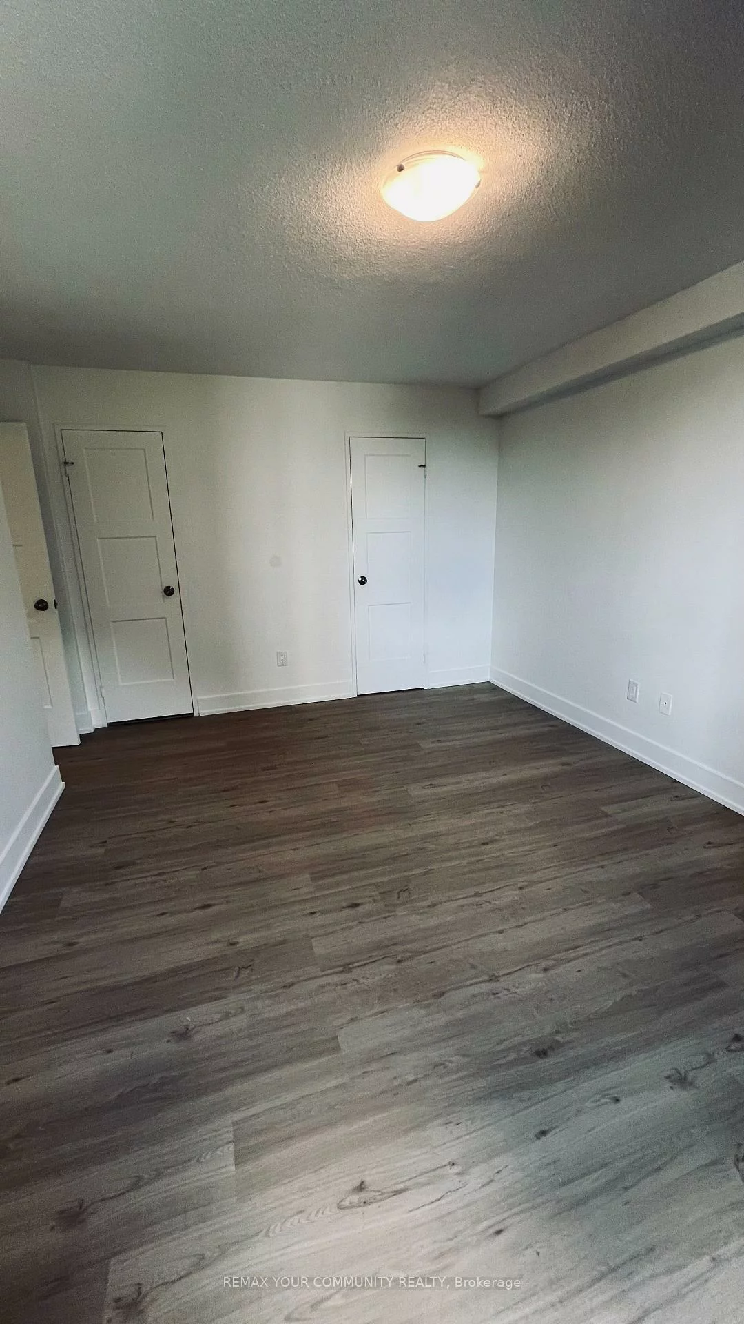 10, Edgecliff, Flemingdon Park, Toronto