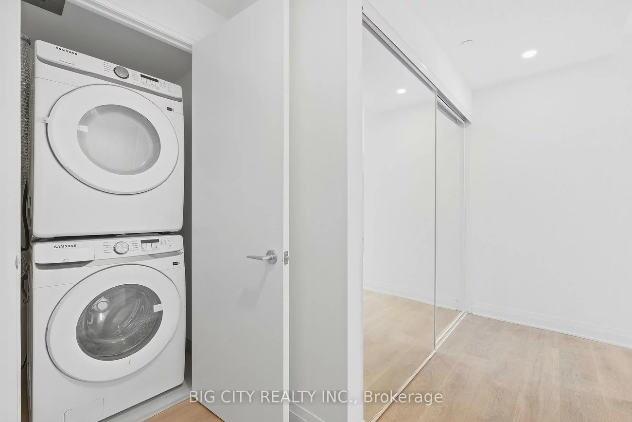 25, Frederick Todd, Thorncliffe Park, Toronto