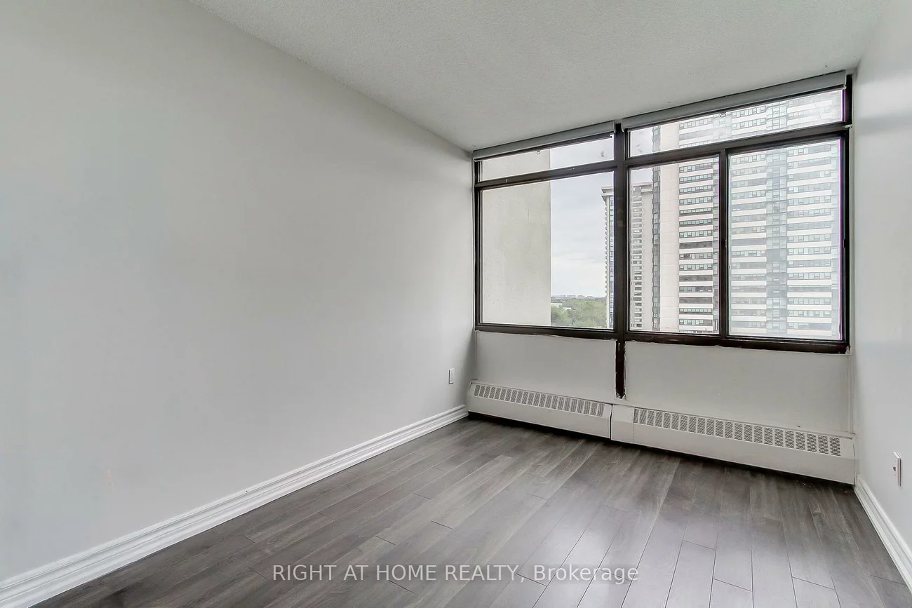 3300, Don Mills, Don Valley Village, Toronto