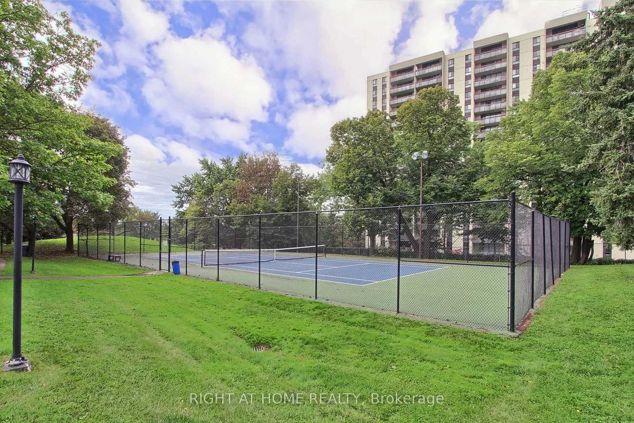 3300, Don Mills, Don Valley Village, Toronto
