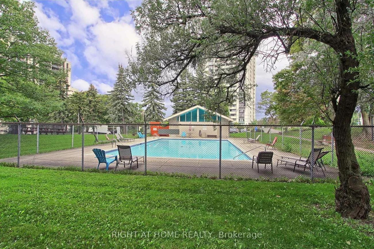 3300, Don Mills, Don Valley Village, Toronto