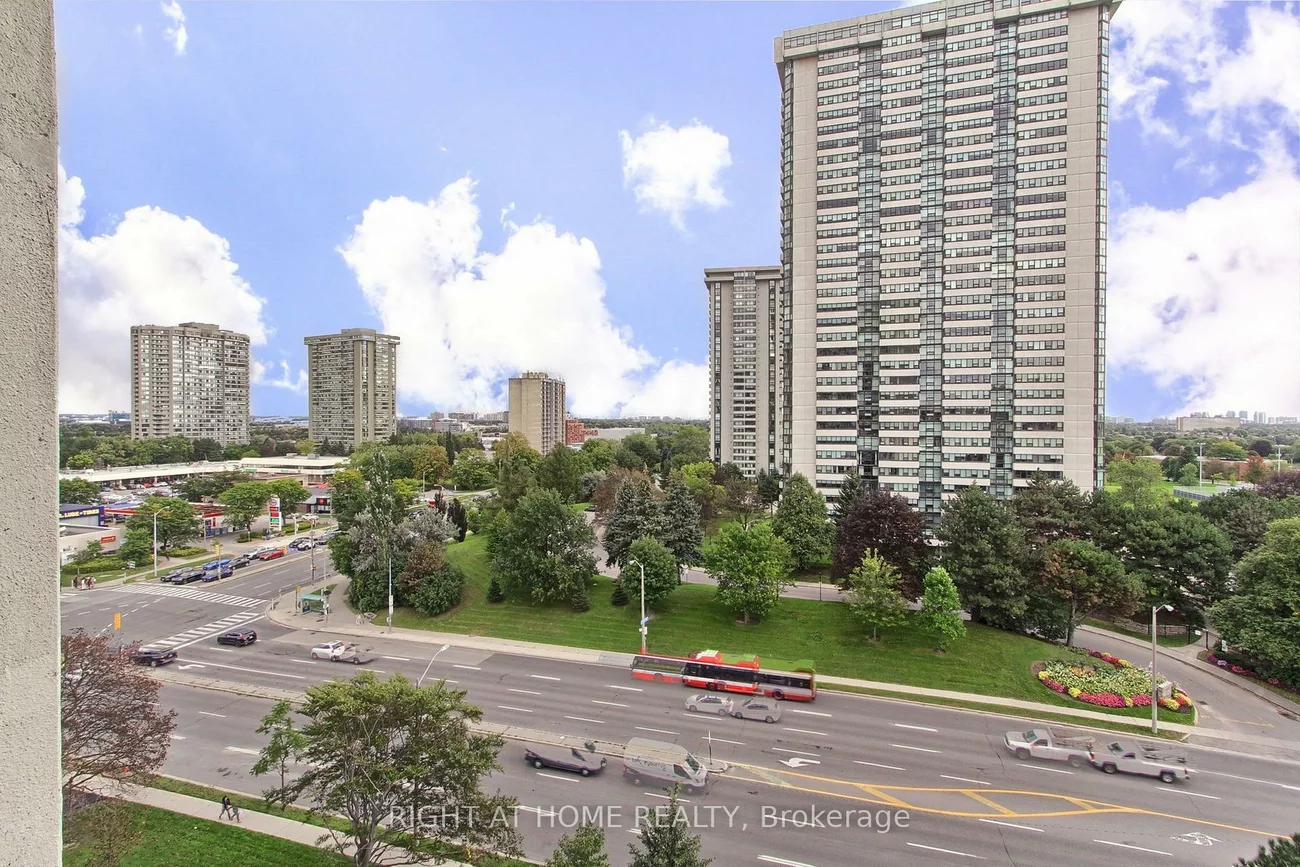 3300, Don Mills, Don Valley Village, Toronto