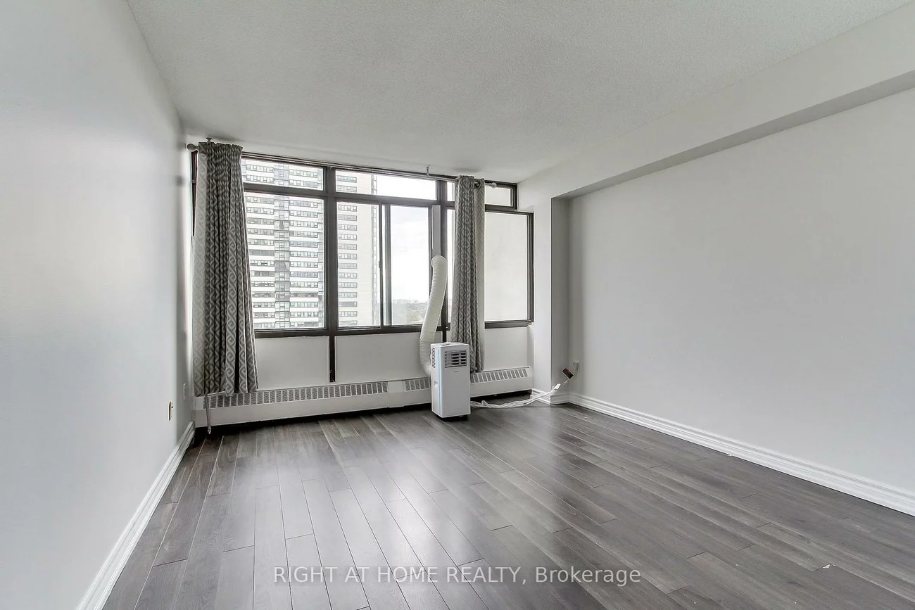 3300, Don Mills, Don Valley Village, Toronto