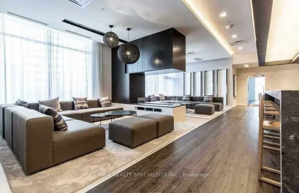 5180, Yonge, Willowdale West, Toronto