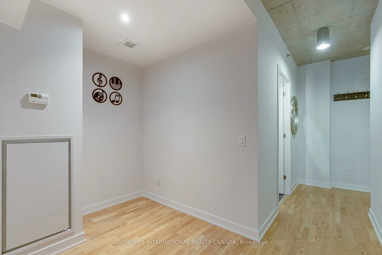 8, Dovercourt, Little Portugal, Toronto
