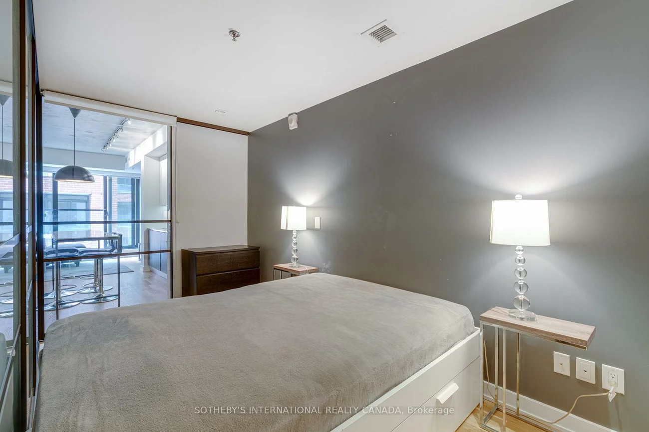 8, Dovercourt, Little Portugal, Toronto