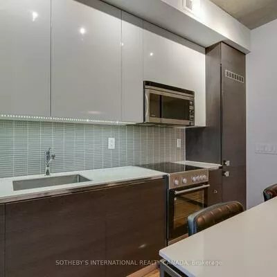 8, Dovercourt, Little Portugal, Toronto