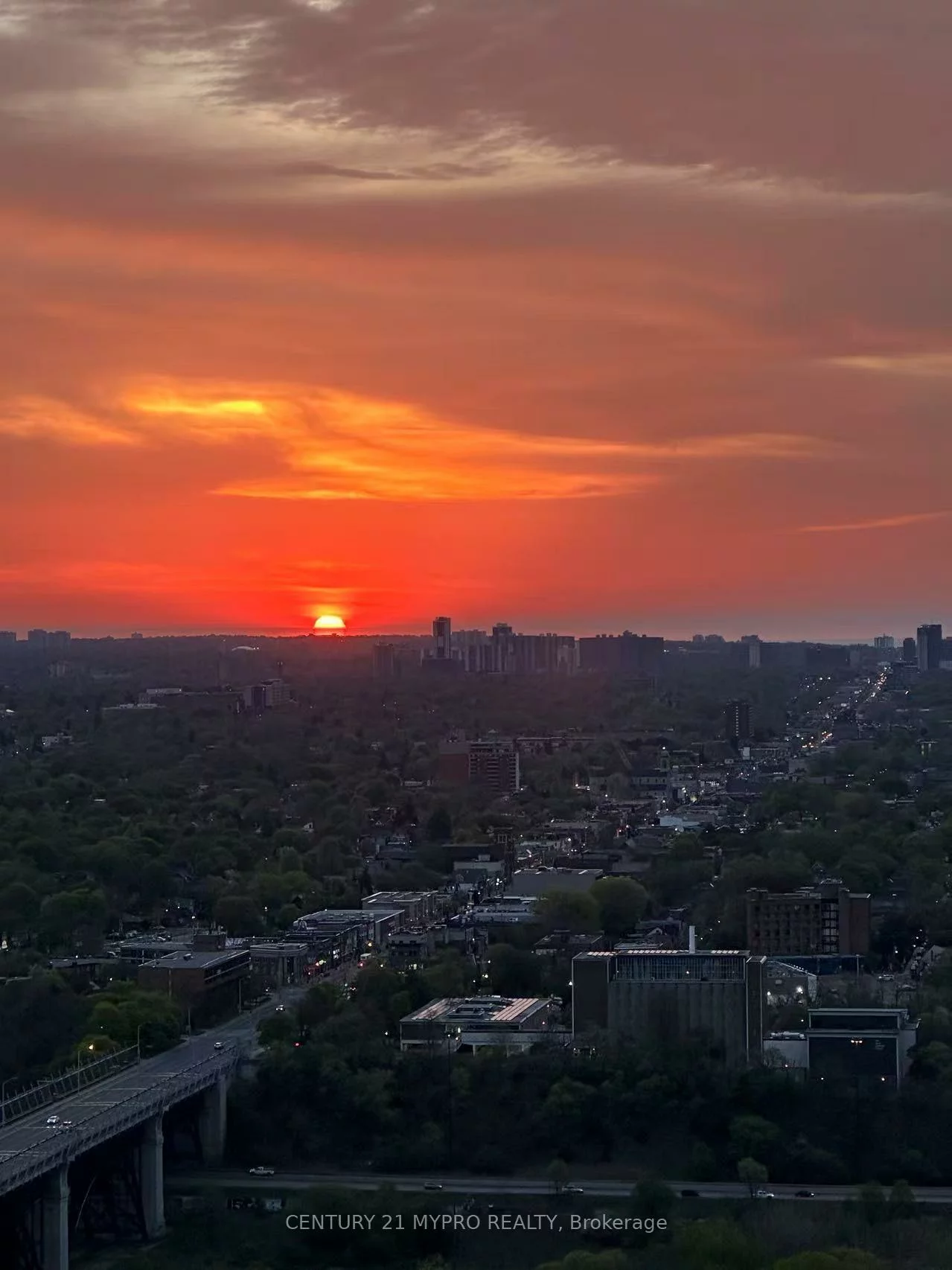 585, Bloor, North St. James Town, Toronto