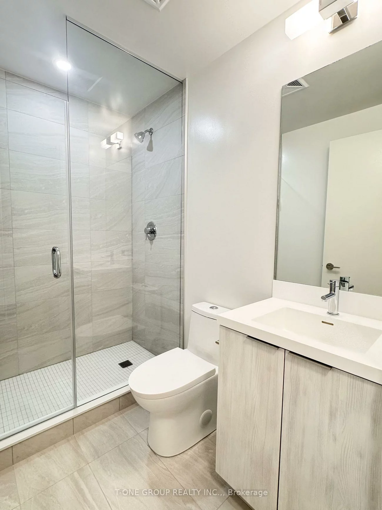 400, King, Waterfront Communities C1, Toronto