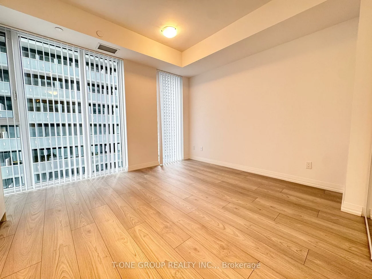 400, King, Waterfront Communities C1, Toronto