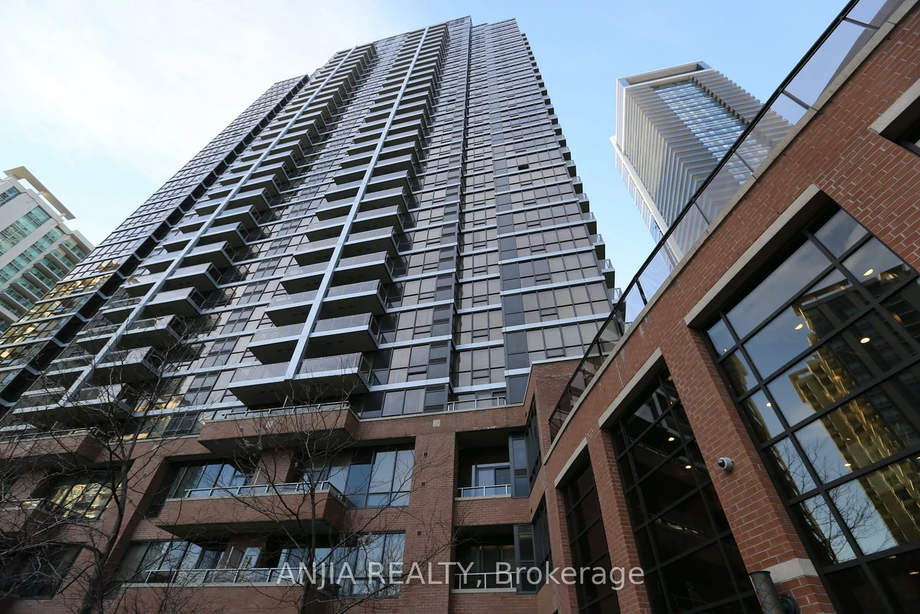 33, Sheppard, Willowdale East, Toronto