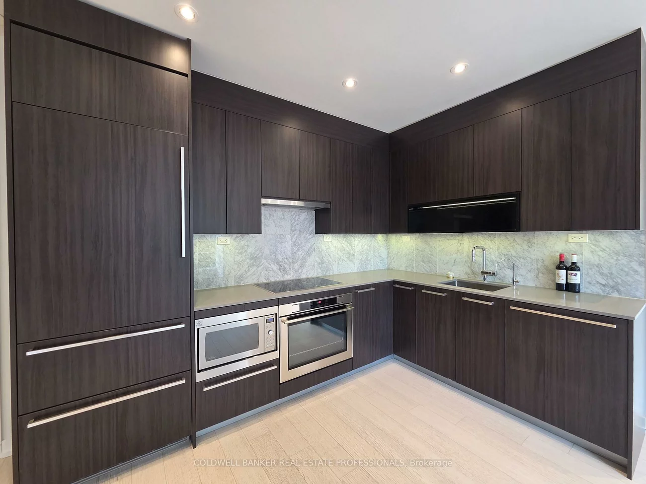 113, Mcmahon, Bayview Village, Toronto